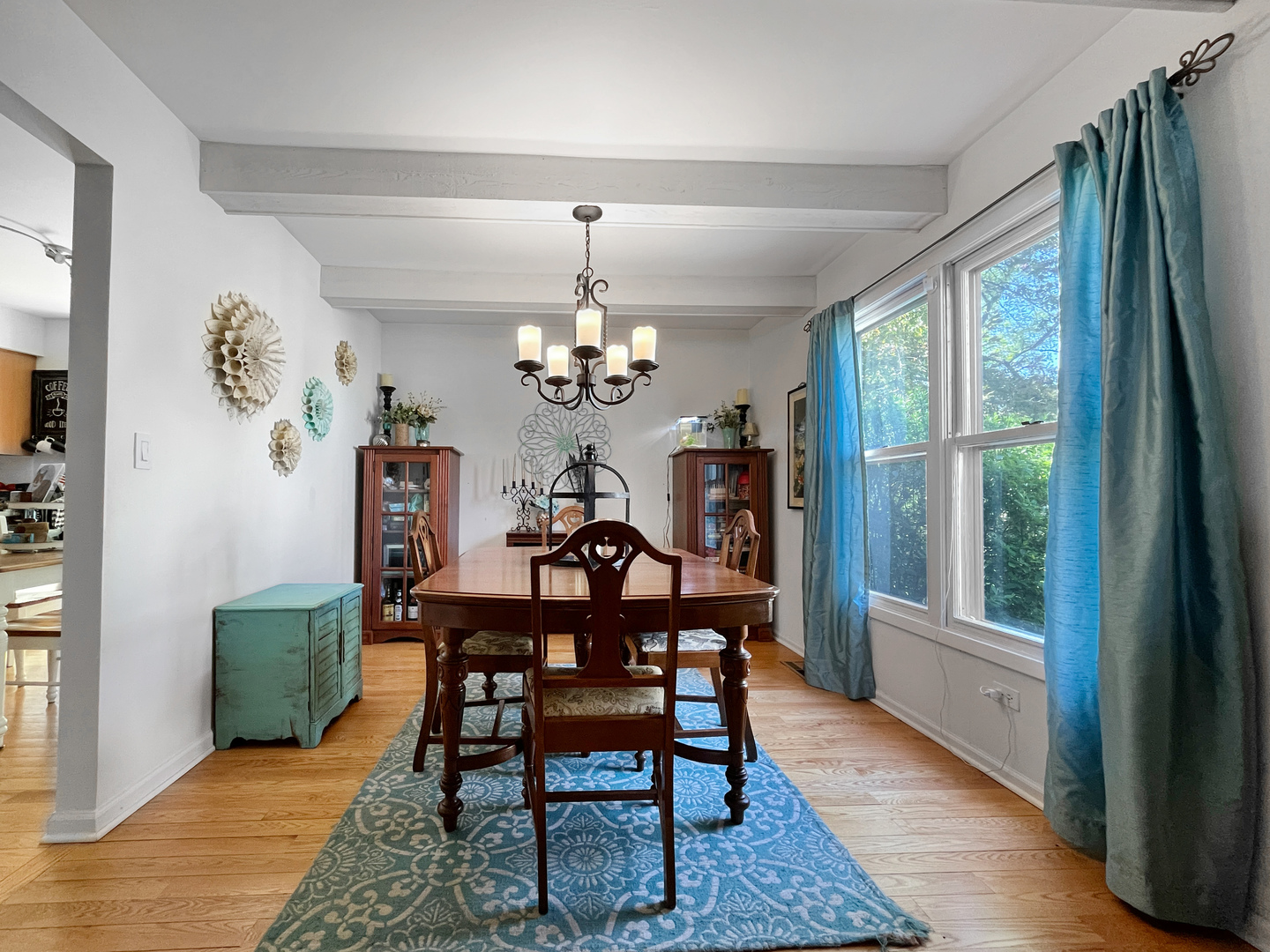 323 W Golf Road, Libertyville, IL 60048