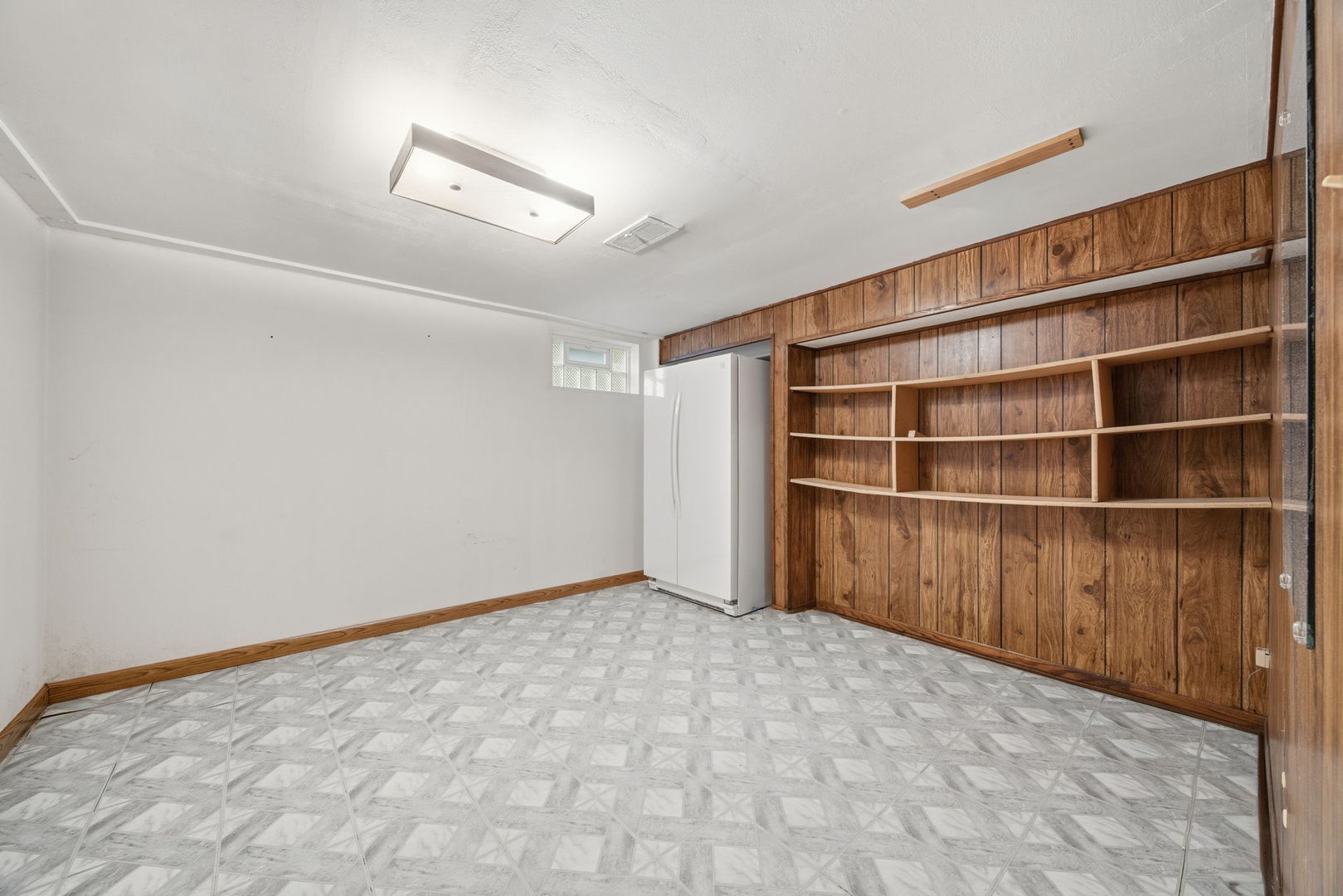 5017 W 101st Street, Oak Lawn, IL 60453