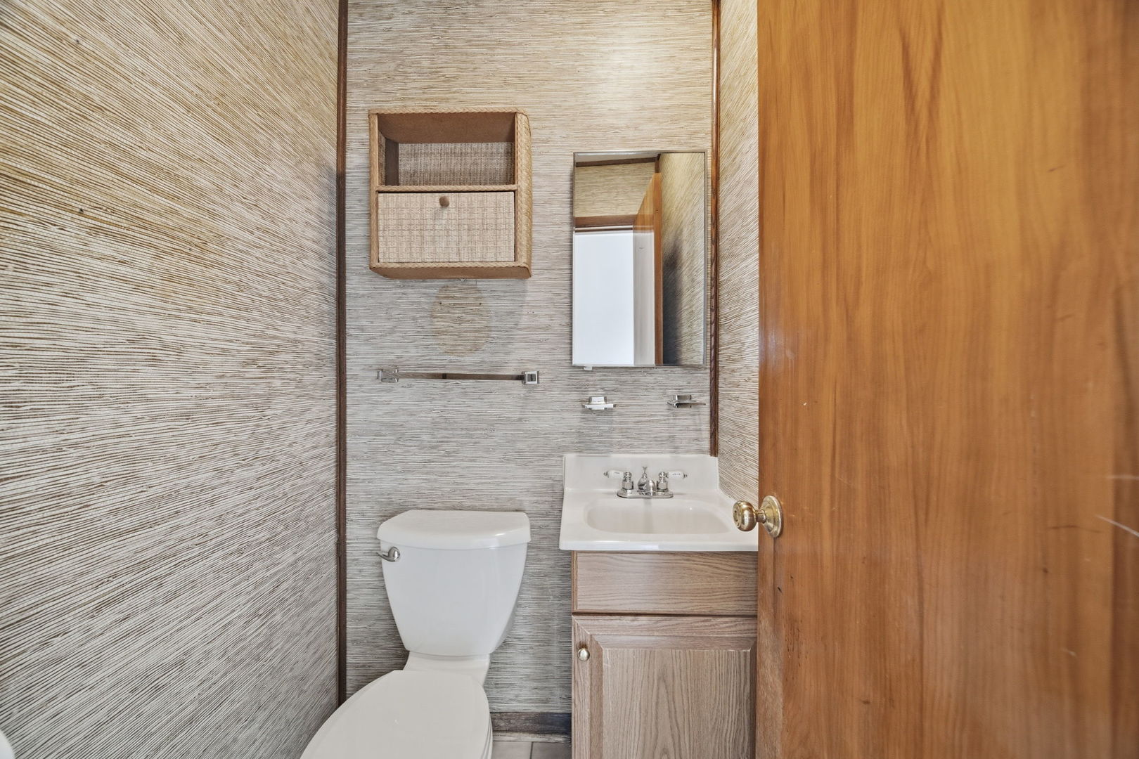 5017 W 101st Street, Oak Lawn, IL 60453