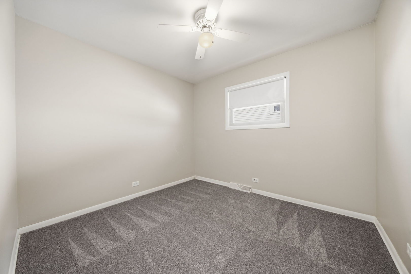 5017 W 101st Street, Oak Lawn, IL 60453