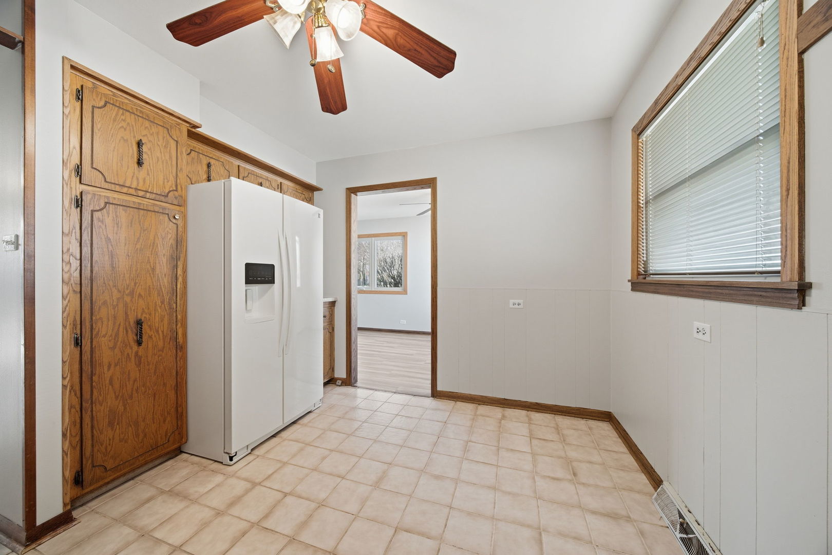 5017 W 101st Street, Oak Lawn, IL 60453