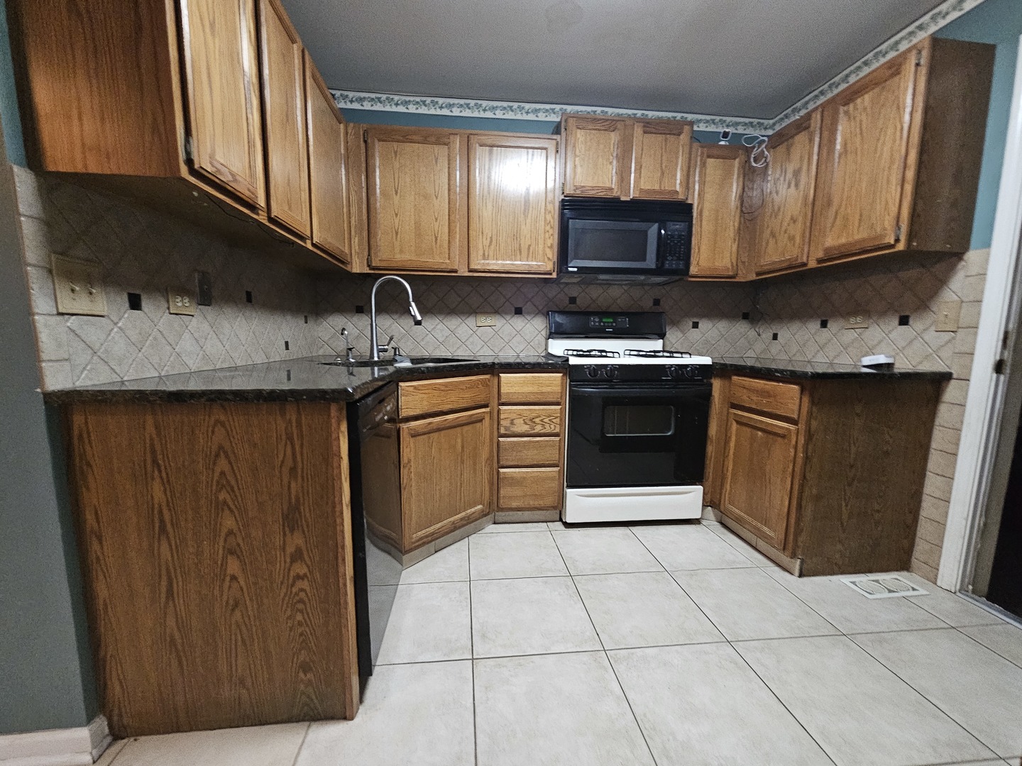 2543 College Hill Circle, Schaumburg, IL 60173