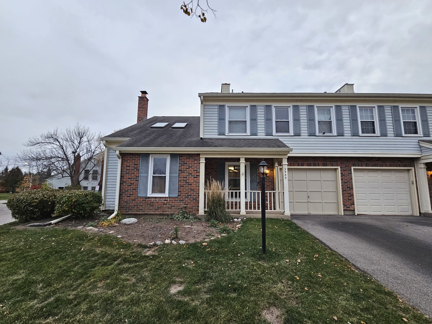 2543 College Hill Circle, Schaumburg, IL 60173