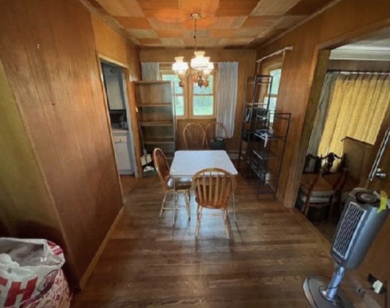 10009 Meadow Lane, Des Plaines, IL 60016