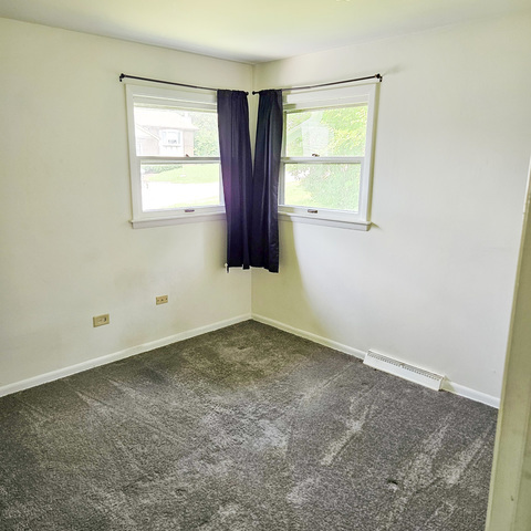 2308 E Sand Lake Road, Lindenhurst, IL 60046