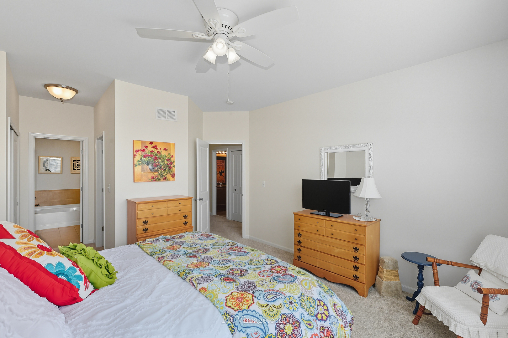 695 Station Boulevard, Aurora, IL 60504