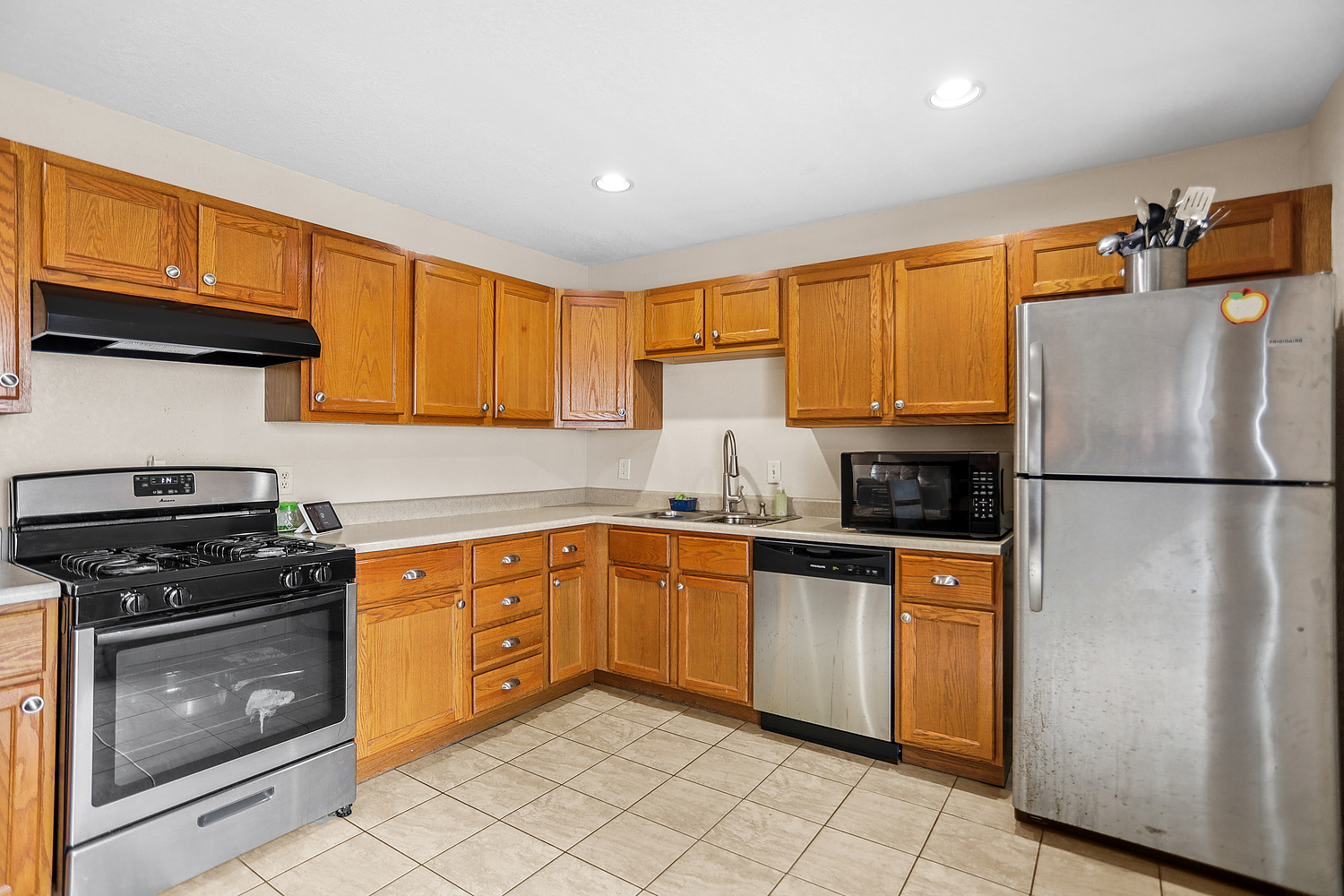 912 Cordoba Court, University Park, IL 60466