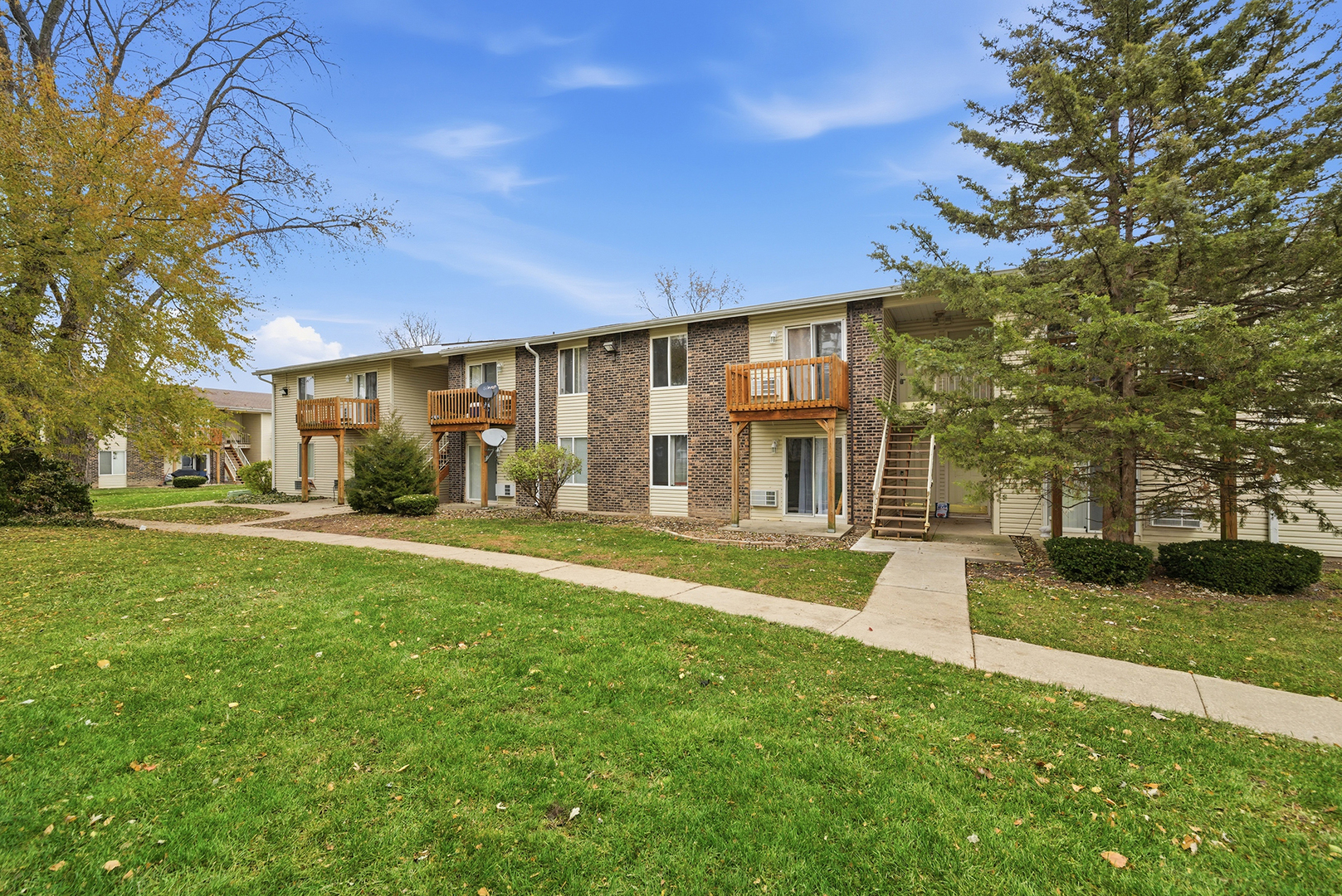2300 Light Road #209, Oswego, IL 60543
