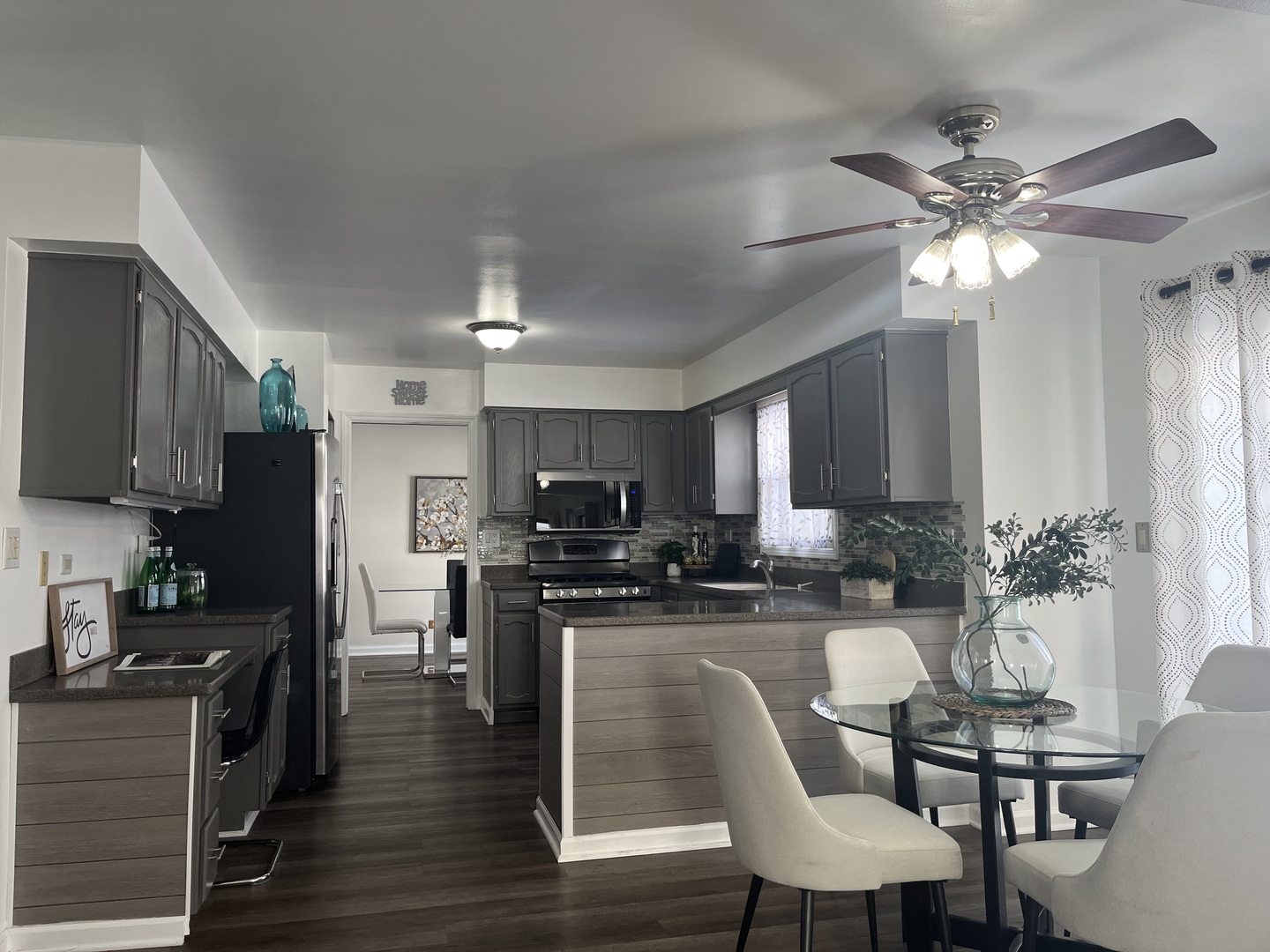 2509 Brockton Circle, Naperville, IL 60565