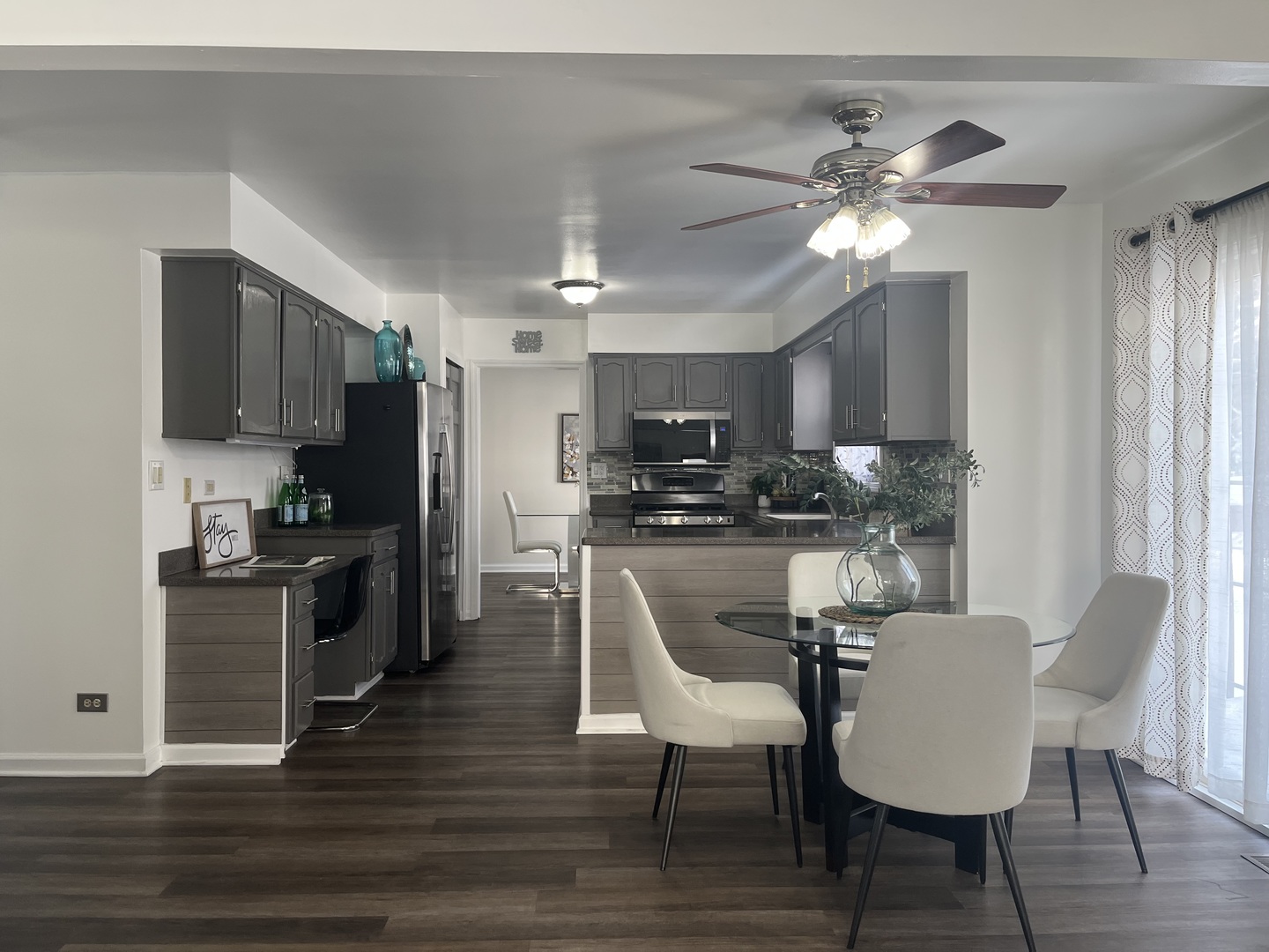 2509 Brockton Circle, Naperville, IL 60565