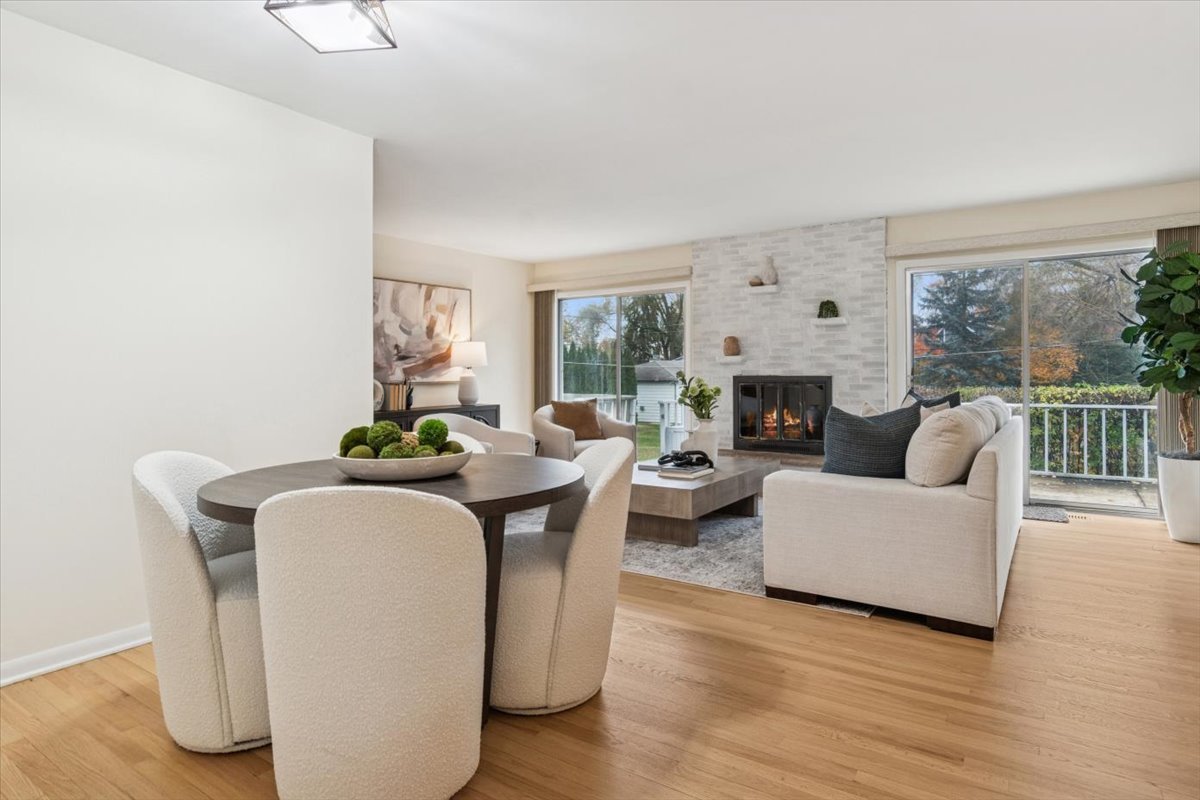 25W125 Lacey Avenue, Naperville, IL 60563