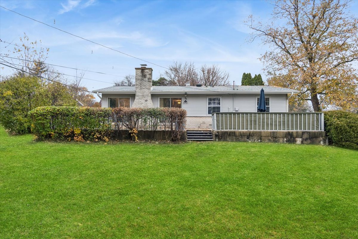 25W125 Lacey Avenue, Naperville, IL 60563