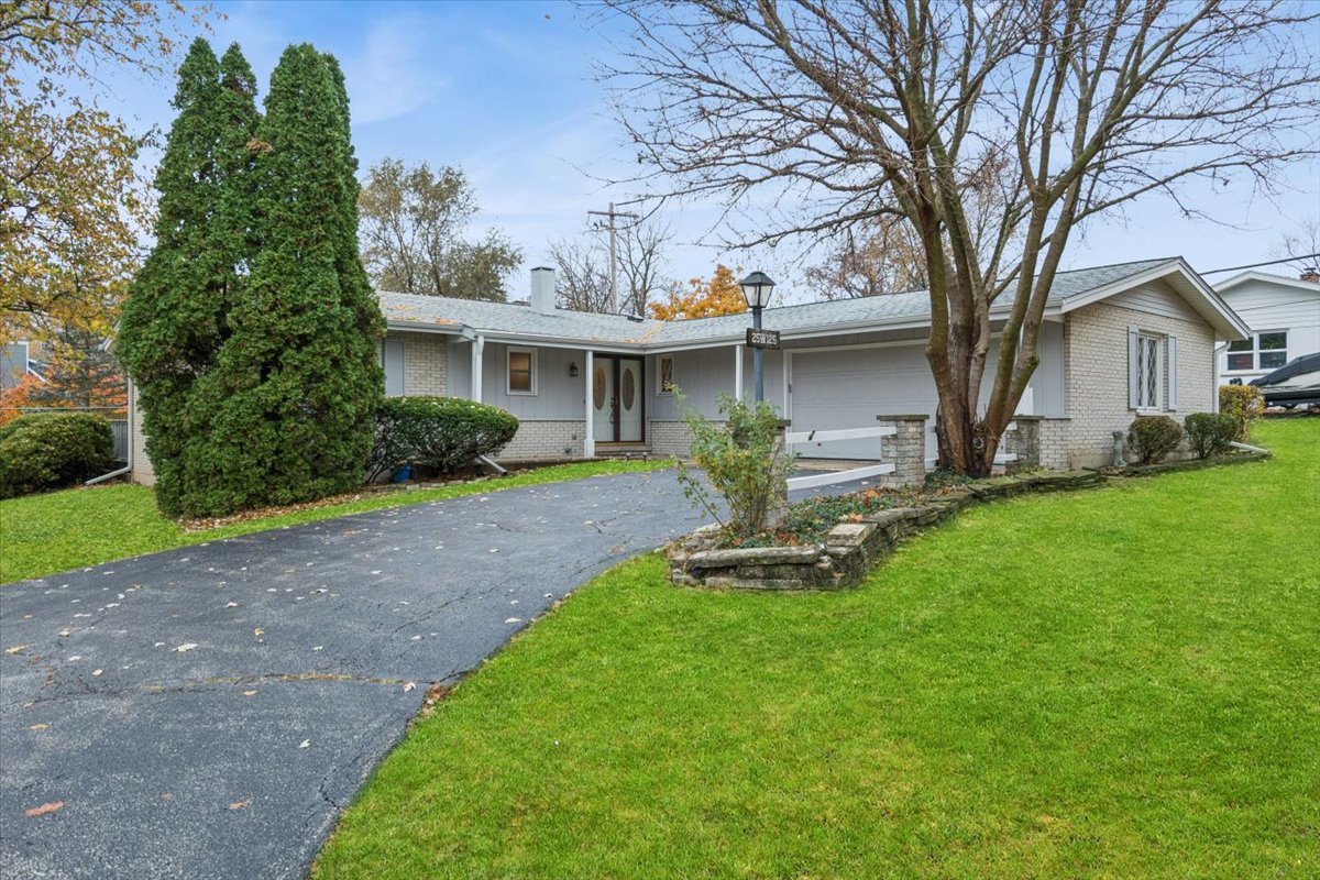 25W125 Lacey Avenue, Naperville, IL 60563