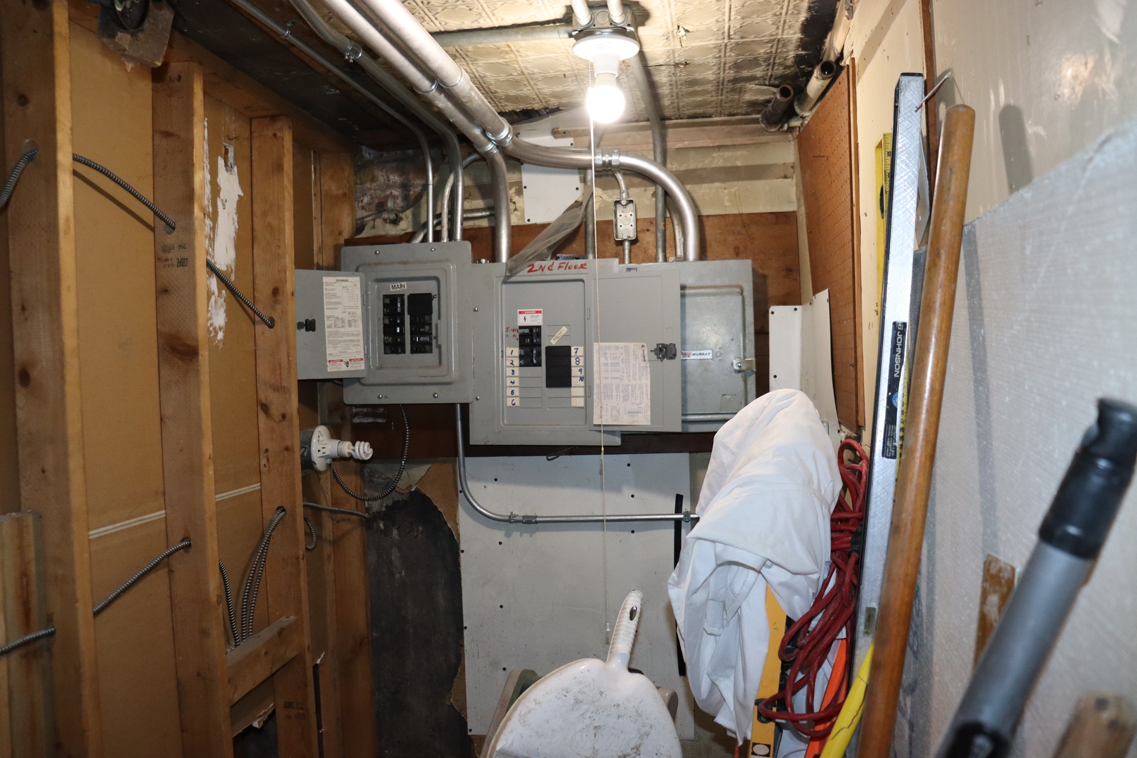 6225 S Albany Avenue, Chicago, IL 60629