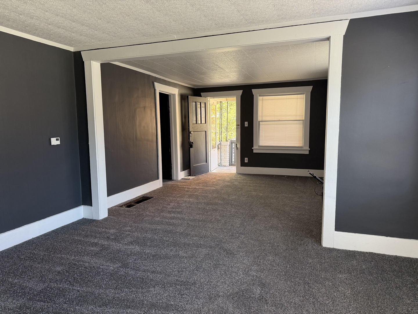 909 W Cushing Street, Decatur, IL 62526