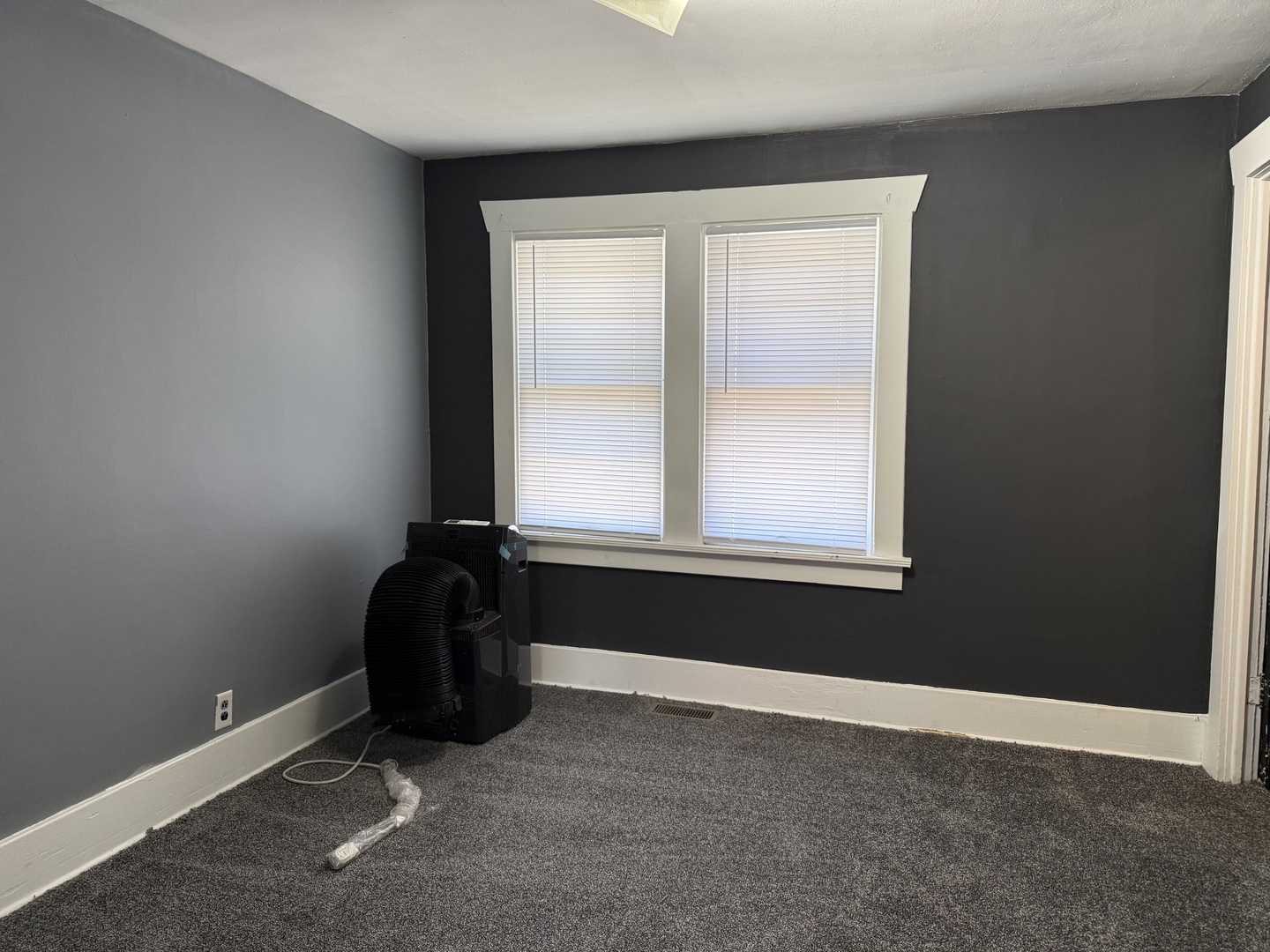 909 W Cushing Street, Decatur, IL 62526