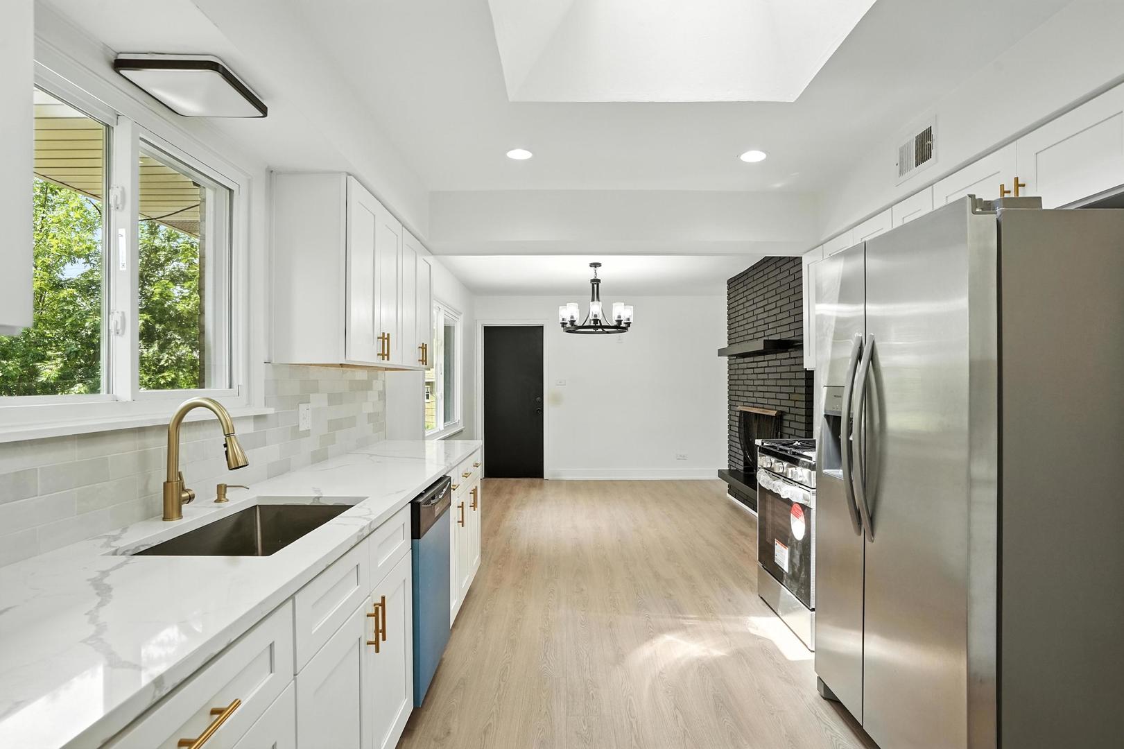 505 Betty Lane, South Holland, IL 60473