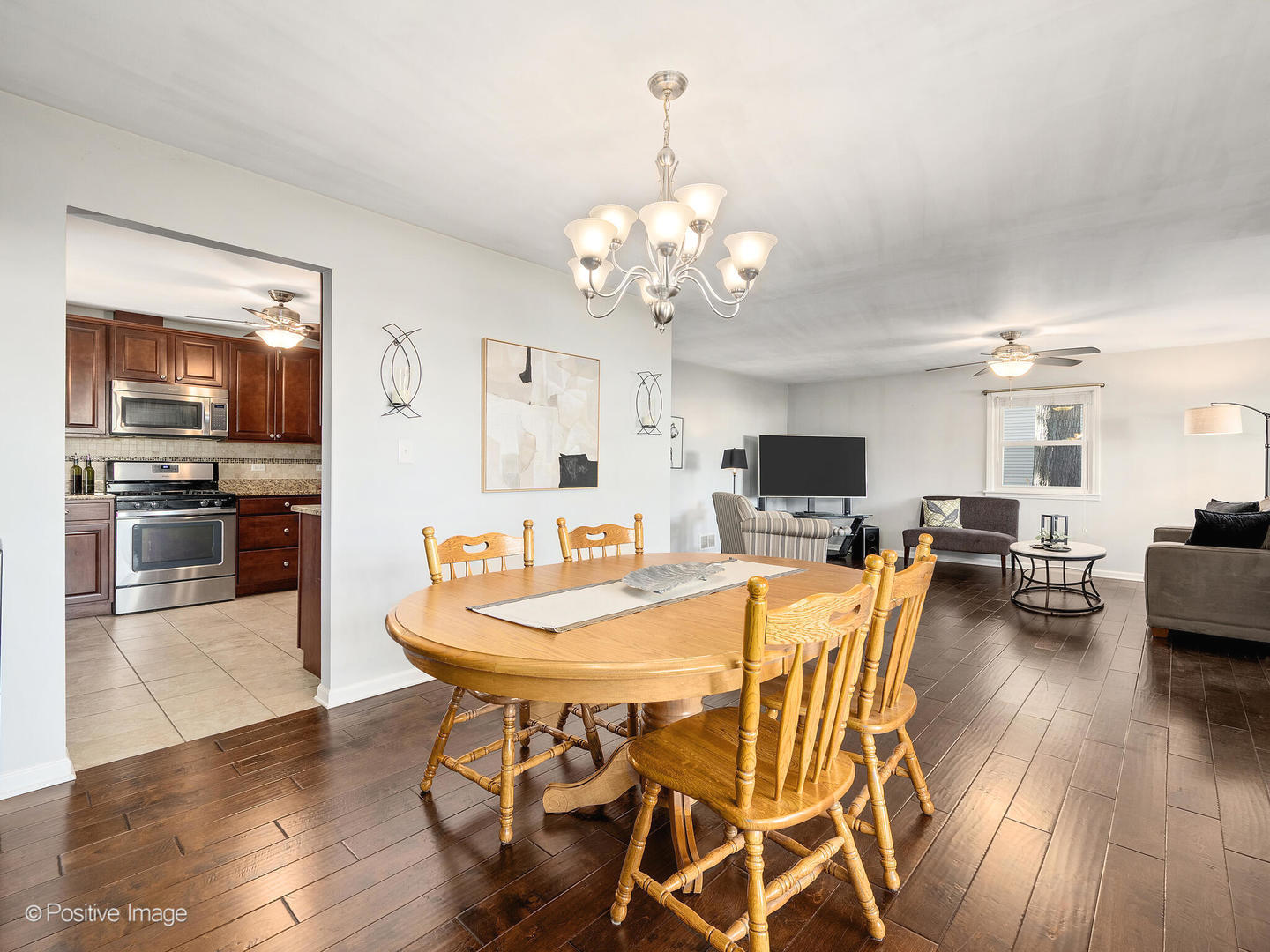 1517 Sequoia Lane, Darien, IL 60561