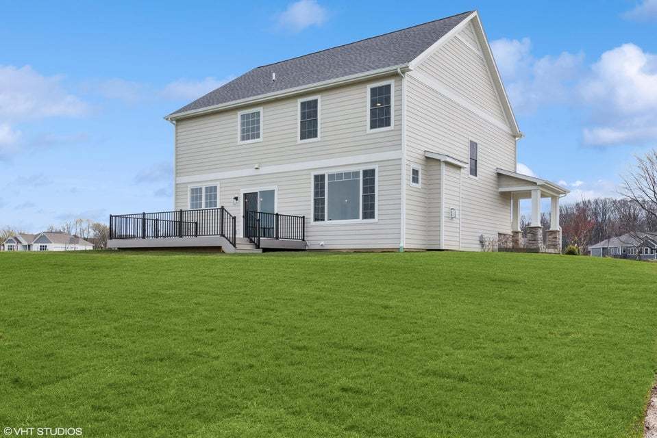 2903 Whispering Brook Lane, Valparaiso, IN 46385