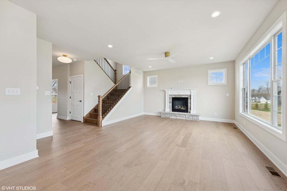 2903 Whispering Brook Lane, Valparaiso, IN 46385