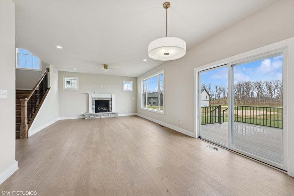 2903 Whispering Brook Lane, Valparaiso, IN 46385