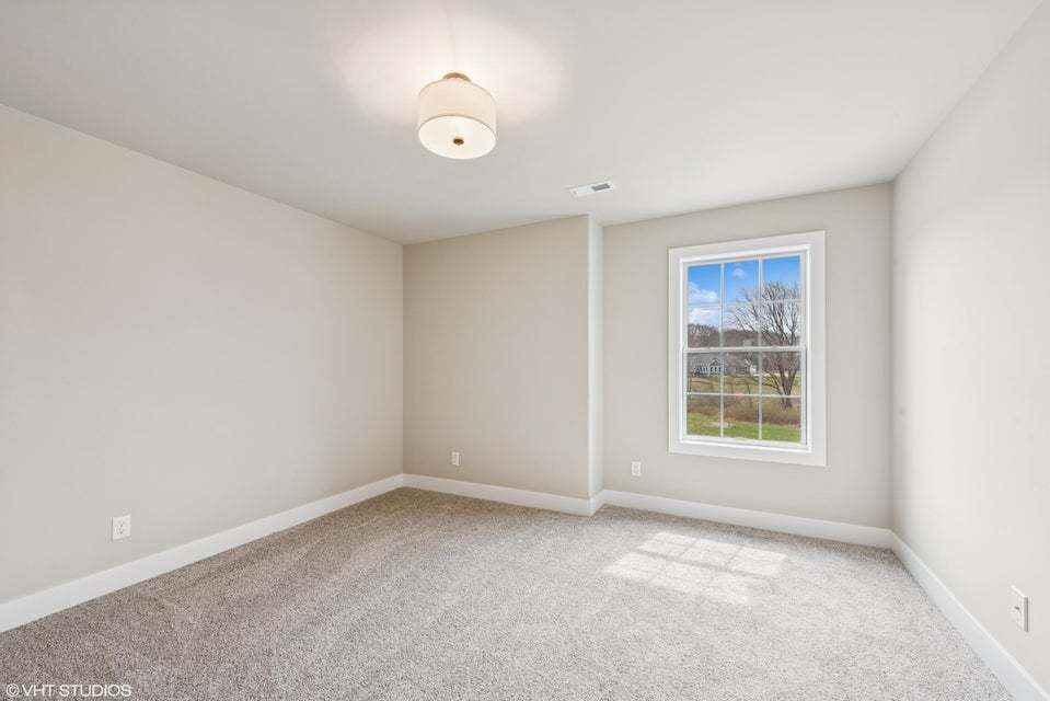 2903 Whispering Brook Lane, Valparaiso, IN 46385