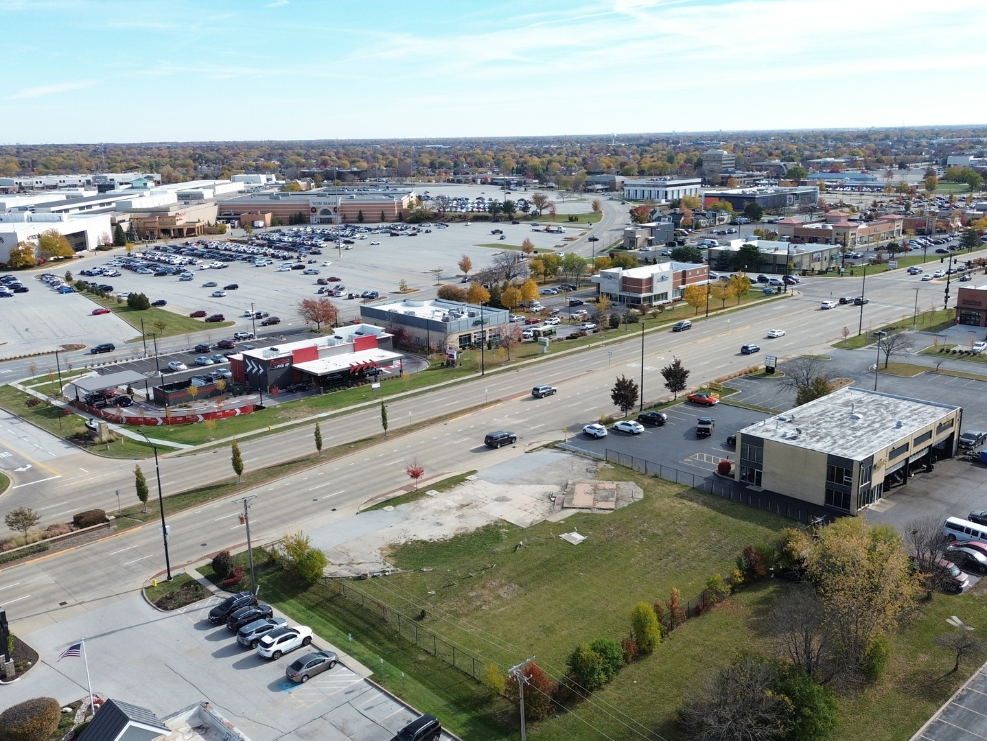 14800 S La Grange Road, Orland Park, IL 60462