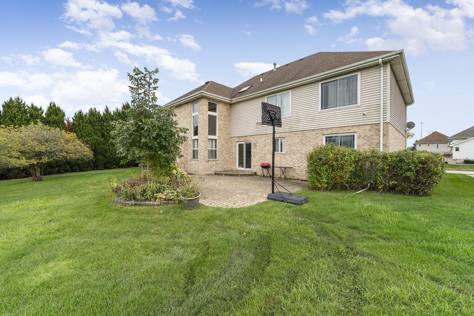 2080 Fairview Lane, South Holland, IL 60473