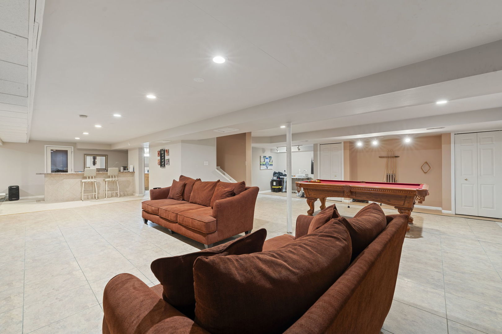 2080 Fairview Lane, South Holland, IL 60473