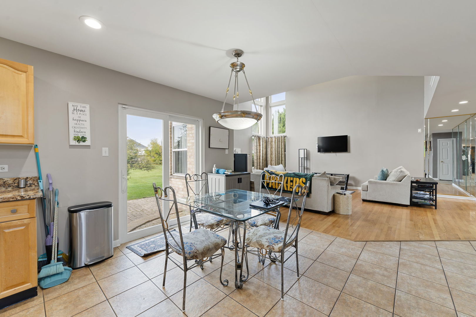 2080 Fairview Lane, South Holland, IL 60473