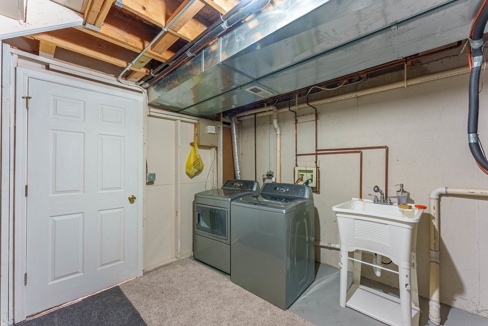 1748 Windward Avenue, Naperville, IL 60563