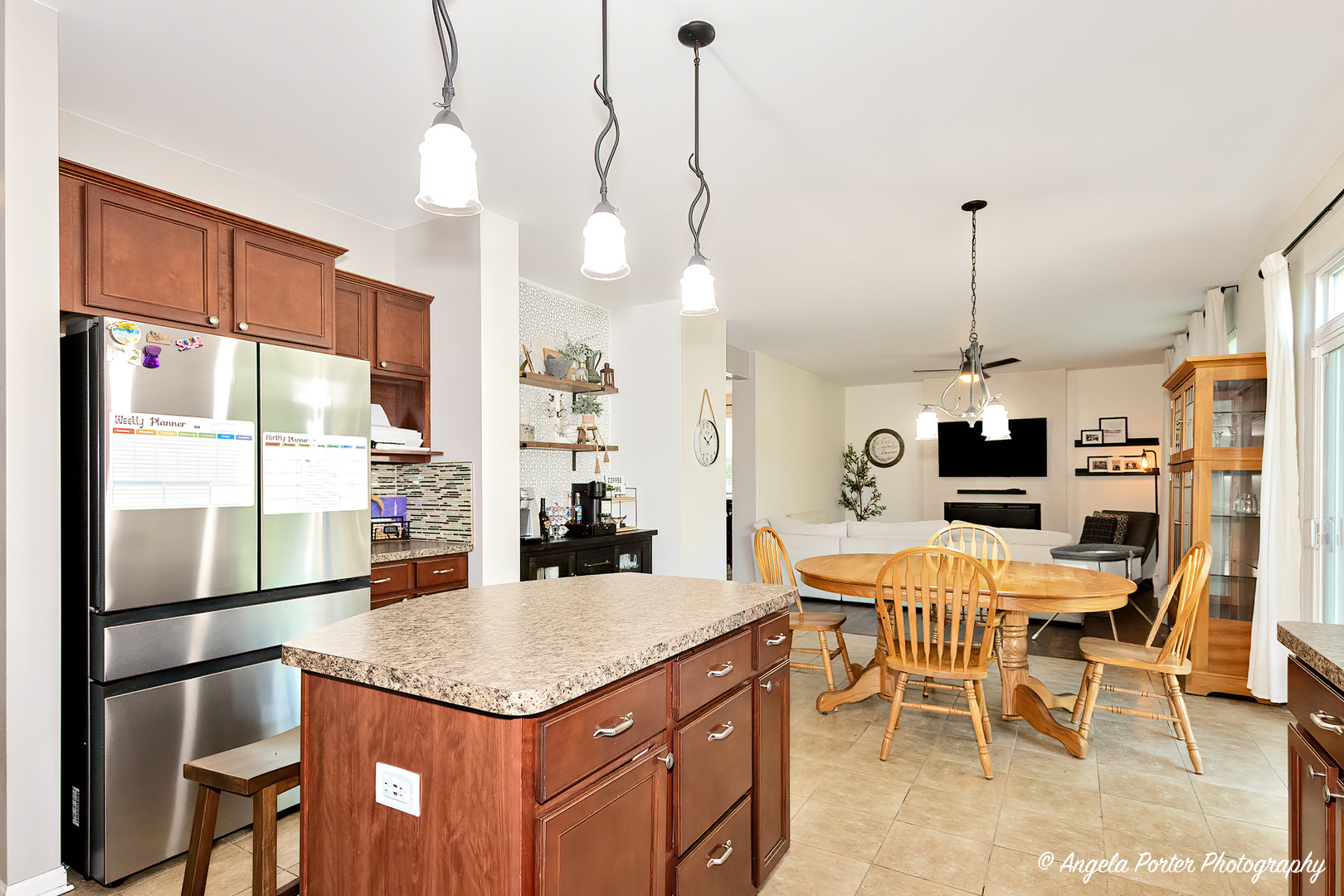 1801 Powers Road, Woodstock, IL 60098