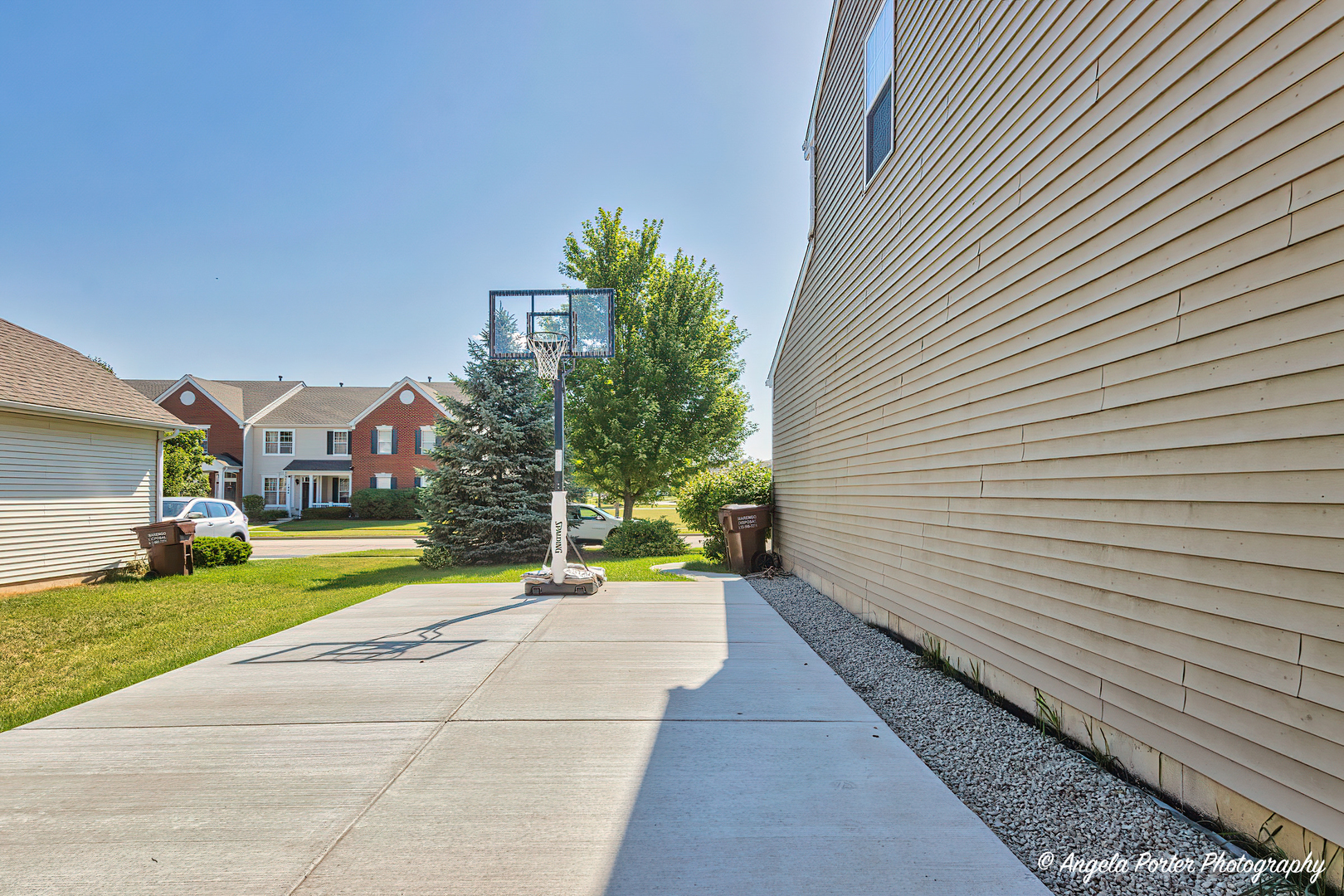 1801 Powers Road, Woodstock, IL 60098