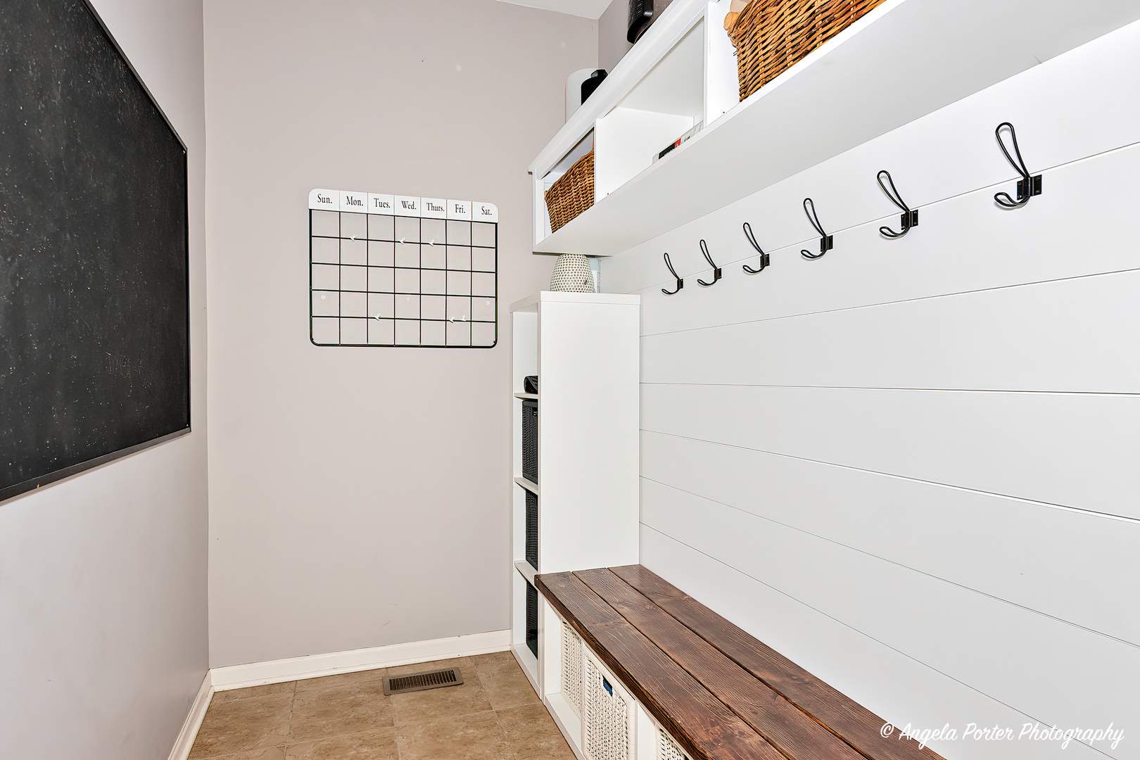 1801 Powers Road, Woodstock, IL 60098