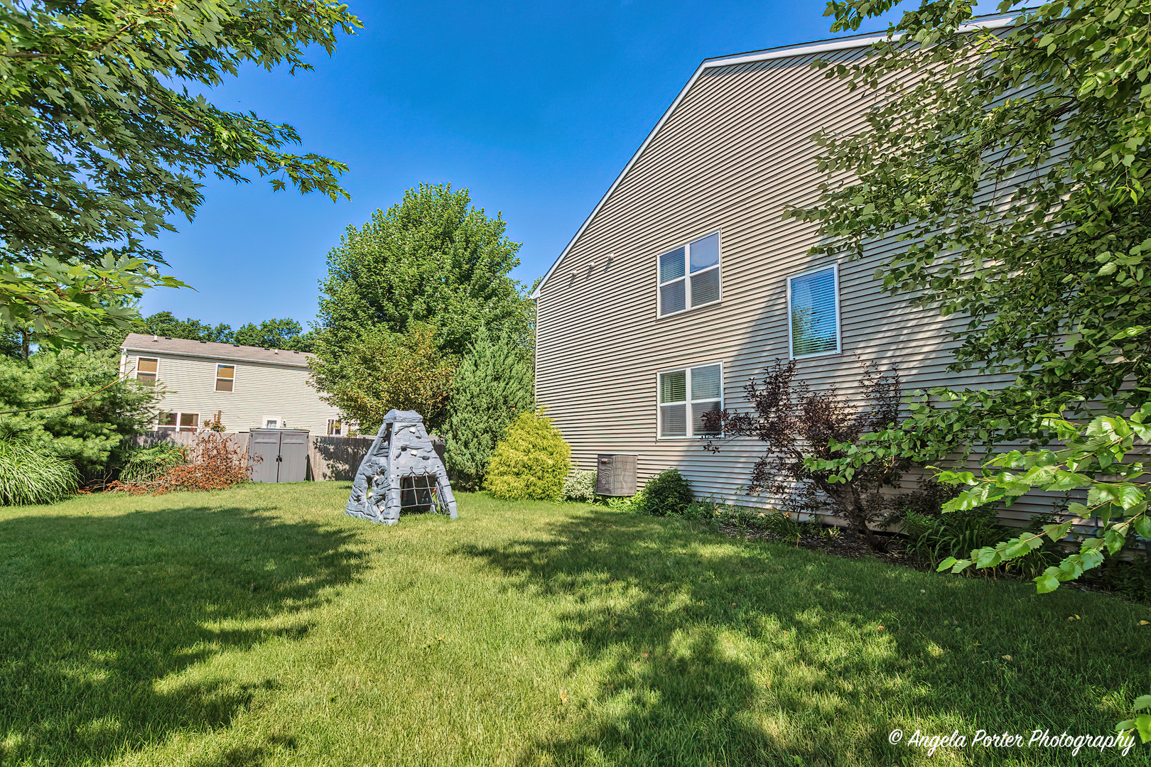 1801 Powers Road, Woodstock, IL 60098