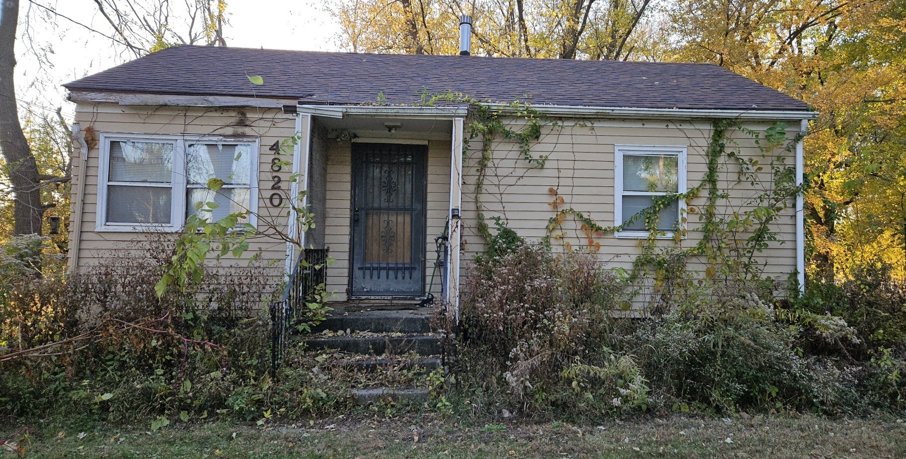 4820 8 Street, Rock Island, IL 61201