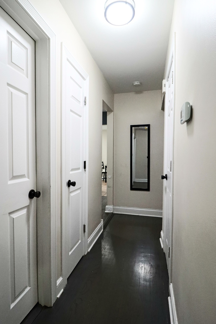 626 N Biermann Avenue, Villa Park, IL 60181