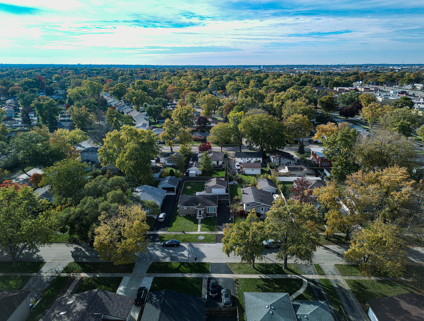 626 N Biermann Avenue, Villa Park, IL 60181