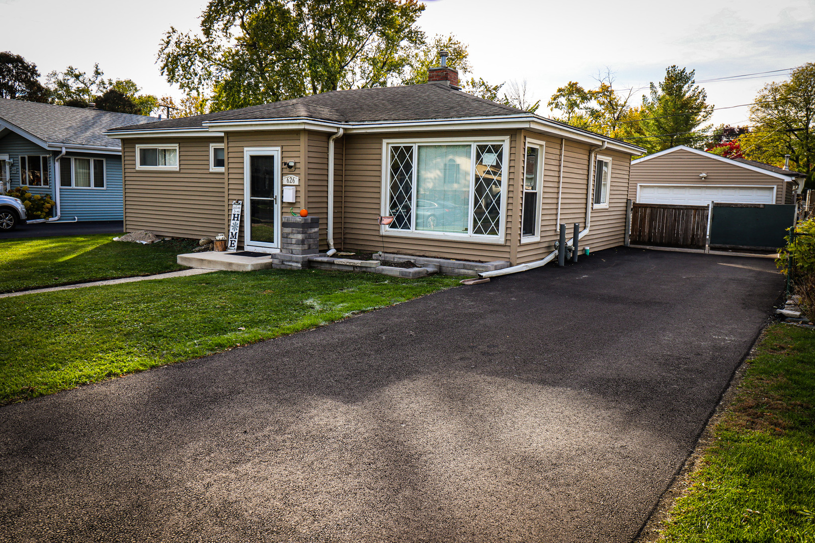 626 N Biermann Avenue, Villa Park, IL 60181