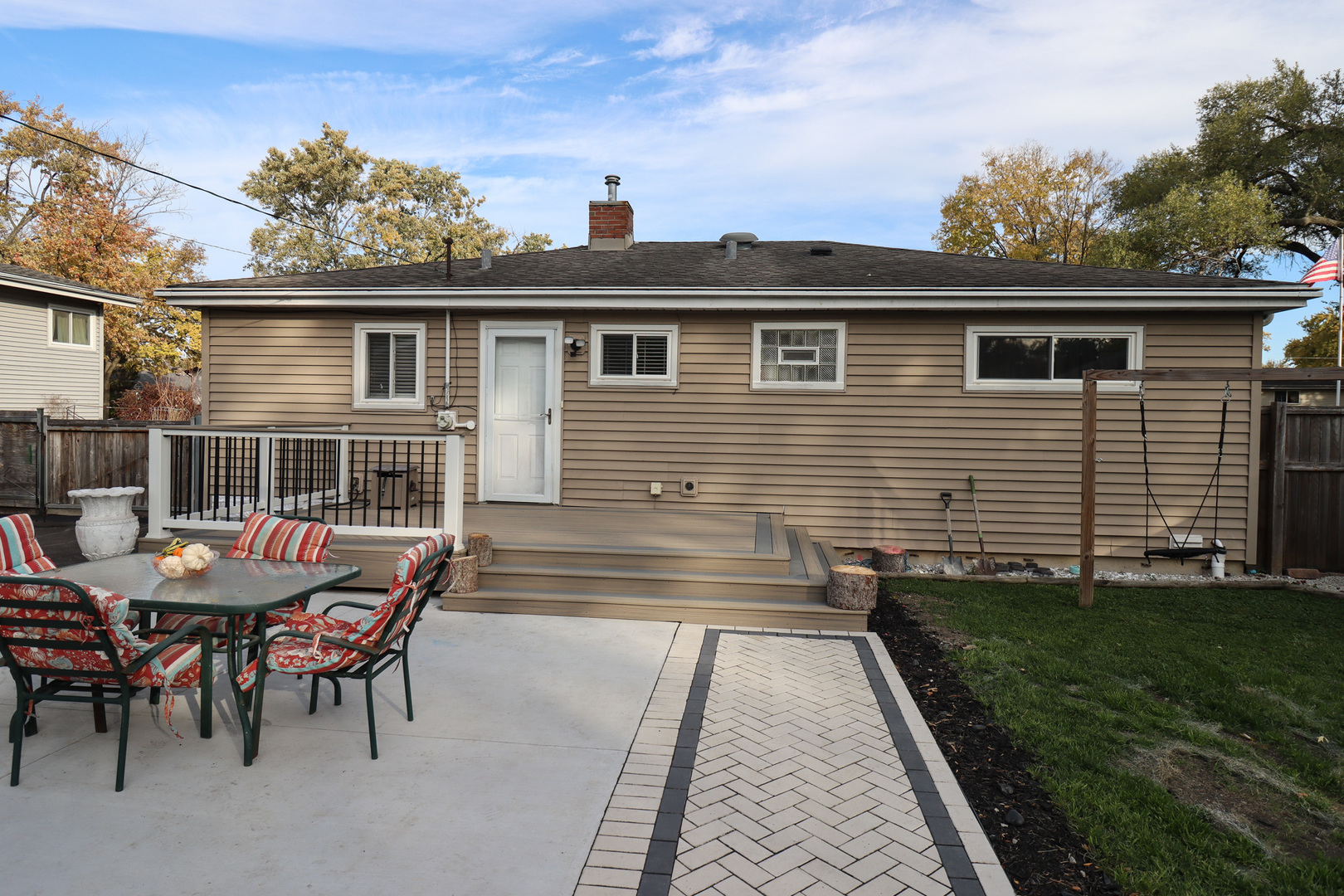 626 N Biermann Avenue, Villa Park, IL 60181