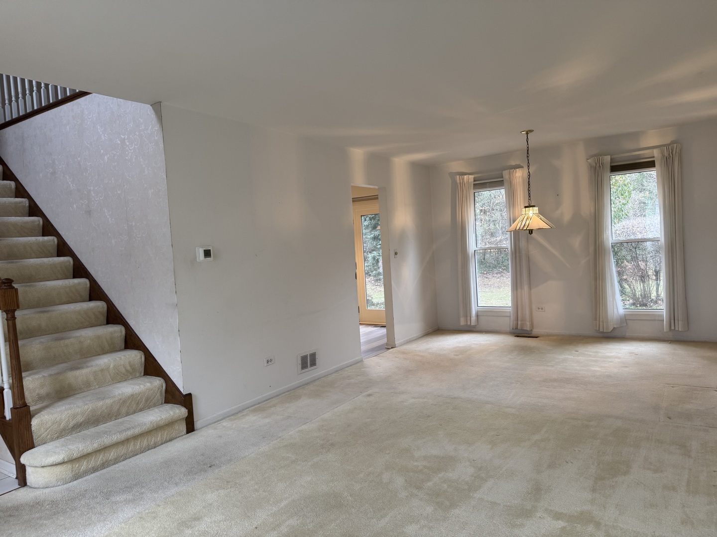 1974 Wexford Circle #123, Wheaton, IL 60189