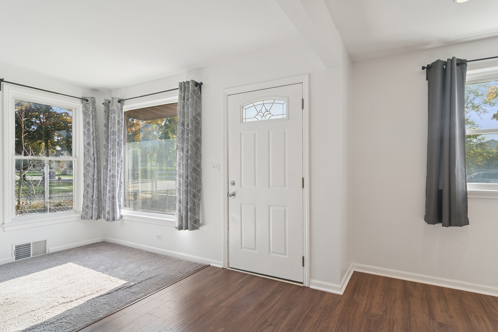 9930 Montrose Avenue, Schiller Park, IL 60176