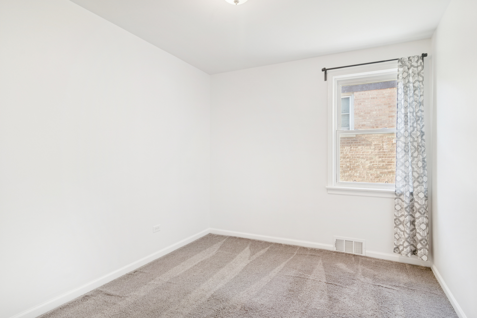 9930 Montrose Avenue, Schiller Park, IL 60176