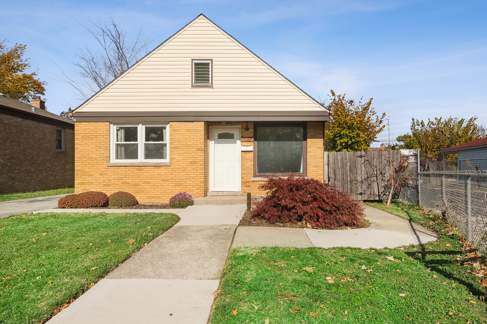 9930 Montrose Avenue, Schiller Park, IL 60176