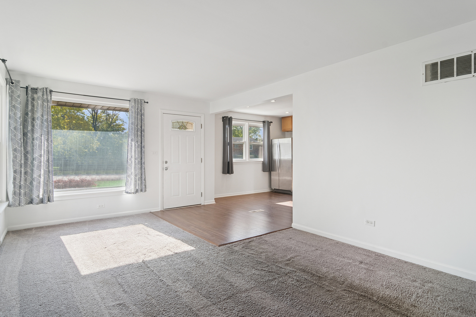 9930 Montrose Avenue, Schiller Park, IL 60176