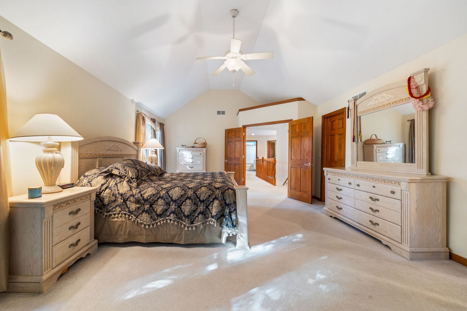 238 Willowwood Drive, Oswego, IL 60543