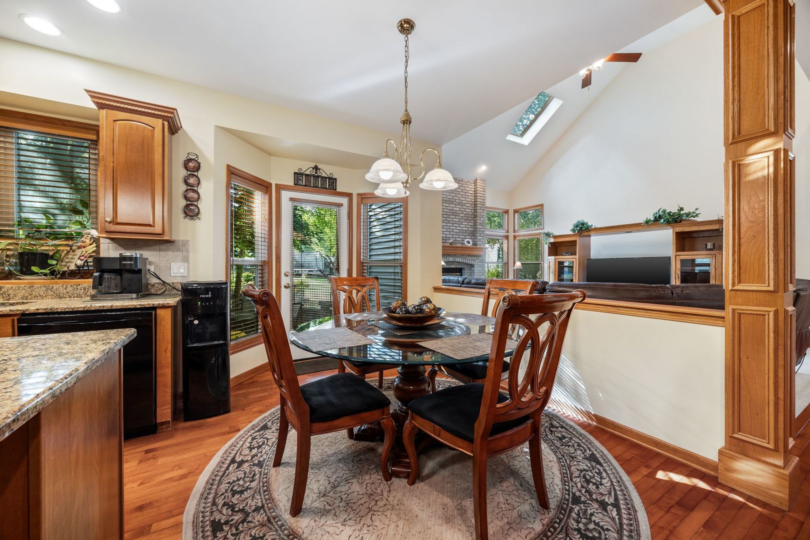 238 Willowwood Drive, Oswego, IL 60543