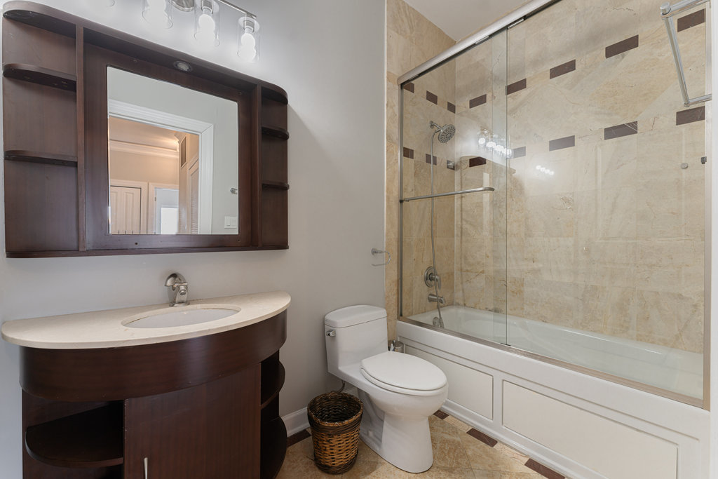 4231 N Kedzie Avenue #4C, Chicago, IL 60618