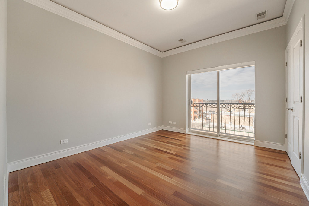 4231 N Kedzie Avenue #4C, Chicago, IL 60618