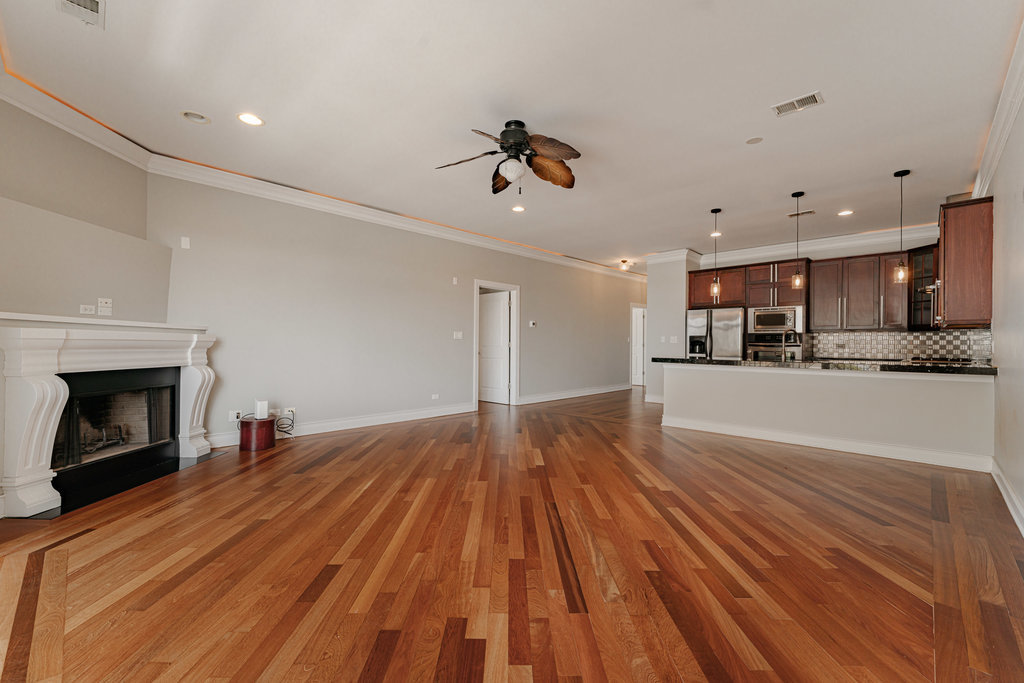 4231 N Kedzie Avenue #4C, Chicago, IL 60618